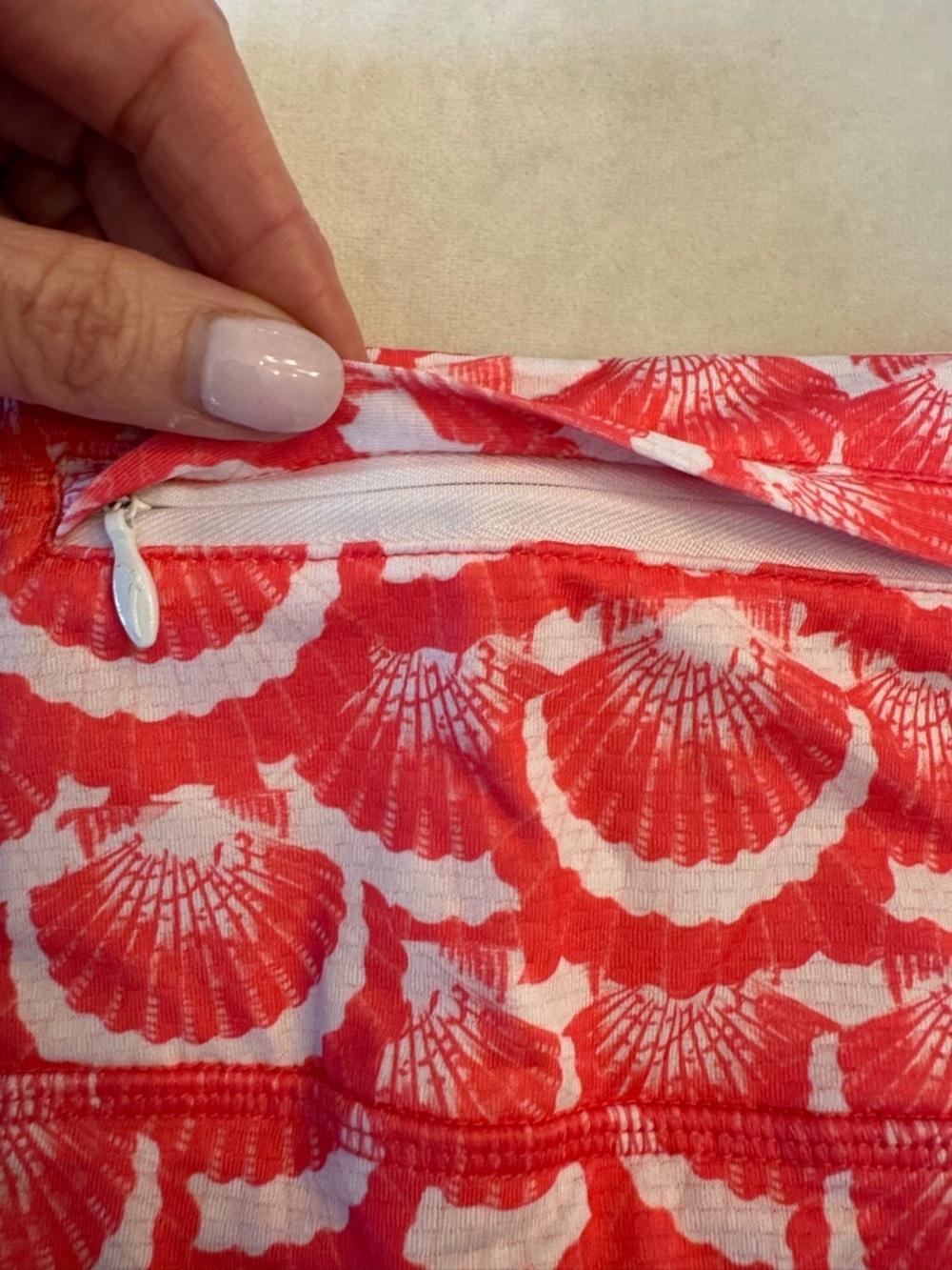Gottex Coral Seashell Set -Long-sleeve half-zip top and matching skort, sz XS - Picture 12 of 14